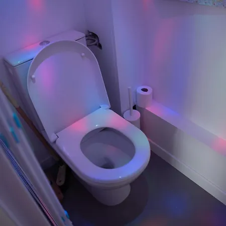 شقة Bright And Well-decorated Family Nest *